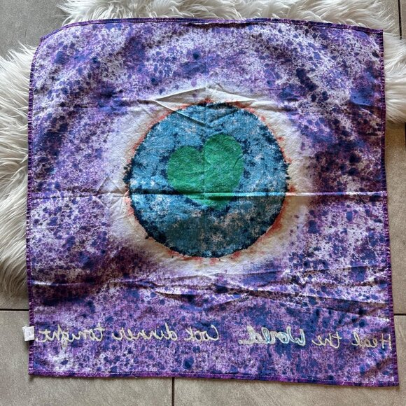 Penzeys Hippie Boho Tie Dye Bandana Wall Art Love Heal the World Cloth Square - Picture 12 of 12